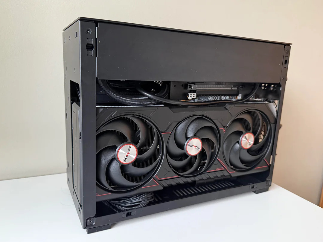 SAPPHIRE Technology tweet media