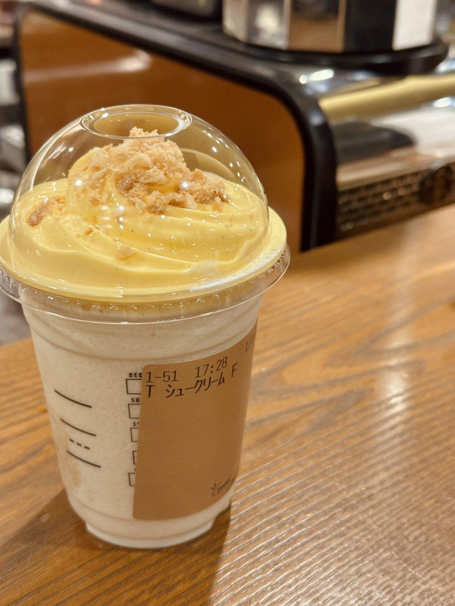 ビッグベア@シュークリームゴリラ tweet media