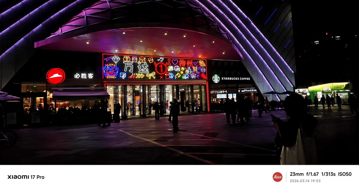 cuicui_fries's tweet photo. 我在 #万达广场 你他妈人呢！ https://t.co/5irZBWKssF