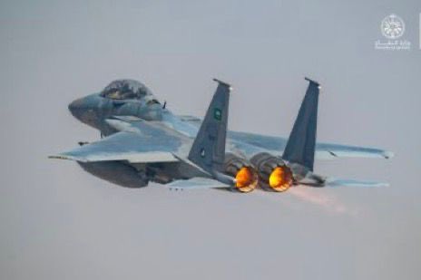 chaarming81's tweet photo. البلد دونه رجال براً وبحراً وجواً 
لهم منّا الدعاء 
فاللهم انصرهم وثبتهم وبارك جهودهم
اللهم احفظ بلدنا وقيادتنا وادم علينا نعمة الأمن والأمان والإيمان ♥️🇸🇦 https://t.co/rn8i8Dq9Wh
