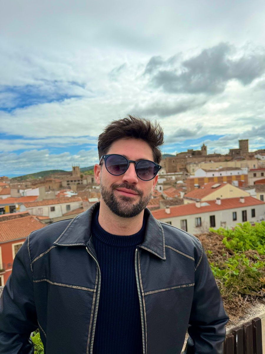 Álvaro 🏳️‍🌈 tweet media