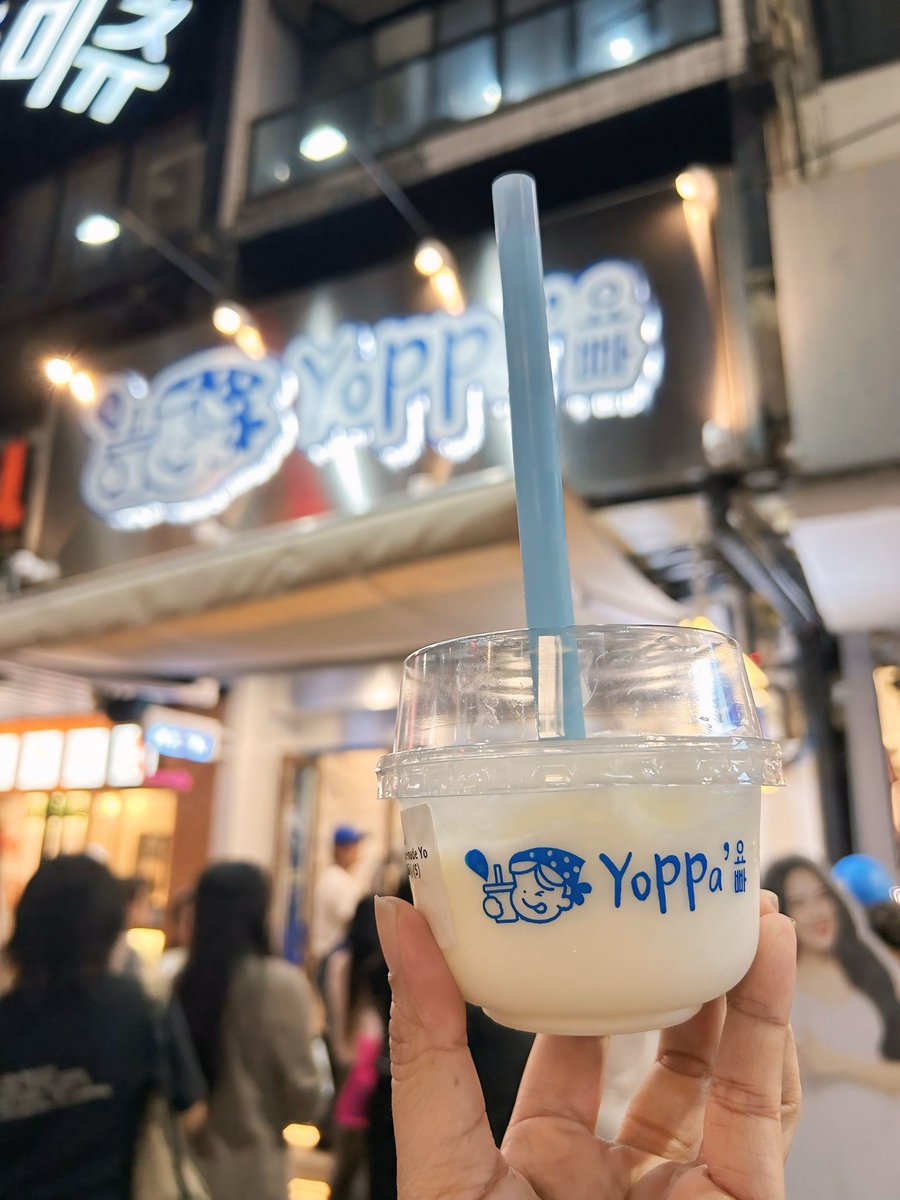 YADANarilyaFC's tweet photo. มาชิมกันนร้า~ อร่อยมากที่สุดด
พรุ่งนี้! มีพี่แก๊งค์กาตุ่ยใจดี แจก โยปป้าปีโป้ 70 ถ้วย!! รอติดตามในX,ด้อมนะคะ

🎈ร้าน YoPPaYogurt 
📍 สยามสแควร์ ซ.3 

 YOPPA YOGURT YADA NOW OPEN
#GrandOpeningYoPPa
#YoPPaYogurt #yadarilya #ญดานริลญา 
#โยปป้าโยเกิร์ต
#Yoppa  #YoppaYogurtByYada https://t.co/7mq9DK3vrm