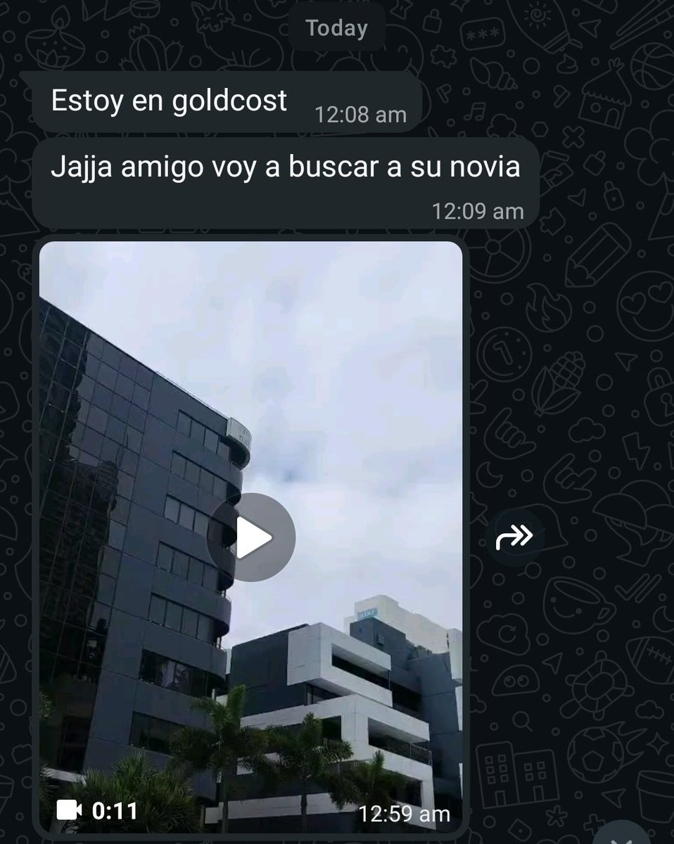 elebm94's tweet photo. Los mensajes de mi mejor amigo porque un dia ame a alguien y le caia tan bien que se muere porque lo volvamos a intentar JAJAJAJAA https://t.co/yqeEhkgXKA
