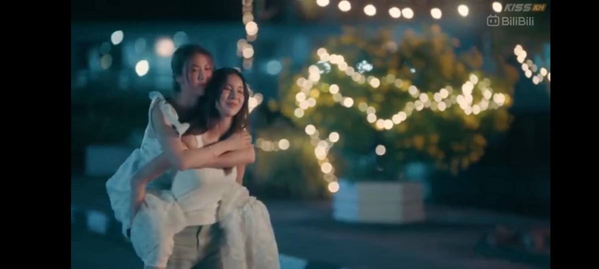DhezreeL's tweet photo. #HeartCodeTheSeries is short GL but from episode 1 to final episode,there are no dull episode. This is a good sample of GL series with a good actresses,good story,good plot,good director. Hopefully they give this actresses a new series and recognition as well. They so deserve it! https://t.co/X2RYPa9pCT