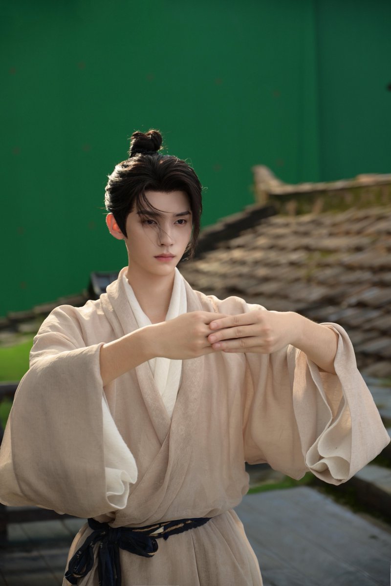 vazseyo's tweet photo. 260314 주익연공작실 샤오홍슈

강호야우십년등 https://t.co/XNyztNNznb