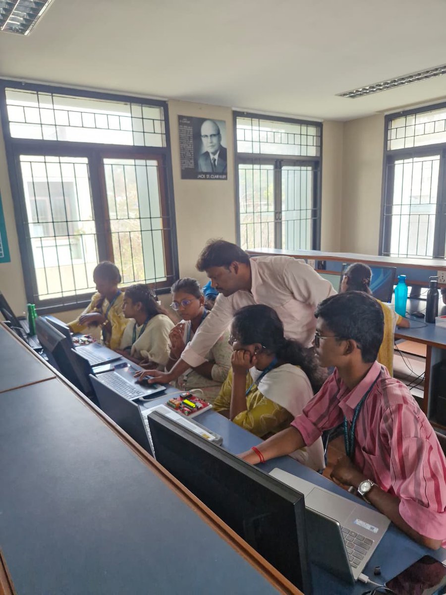 A Two-Day Hands-on IoT Workshop was conducted for the students of the Department of ECE, on 13.02.2026 and 14.02.2026 at the DSP Lab, Department of ECE, SKCET.
The workshop was organized in collaboration with KRISHTEC, Coimbatore, and was designed primarily for 1 and 2year.