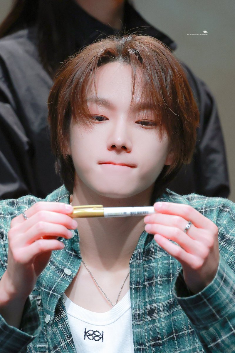 𝐭𝐭. tweet media