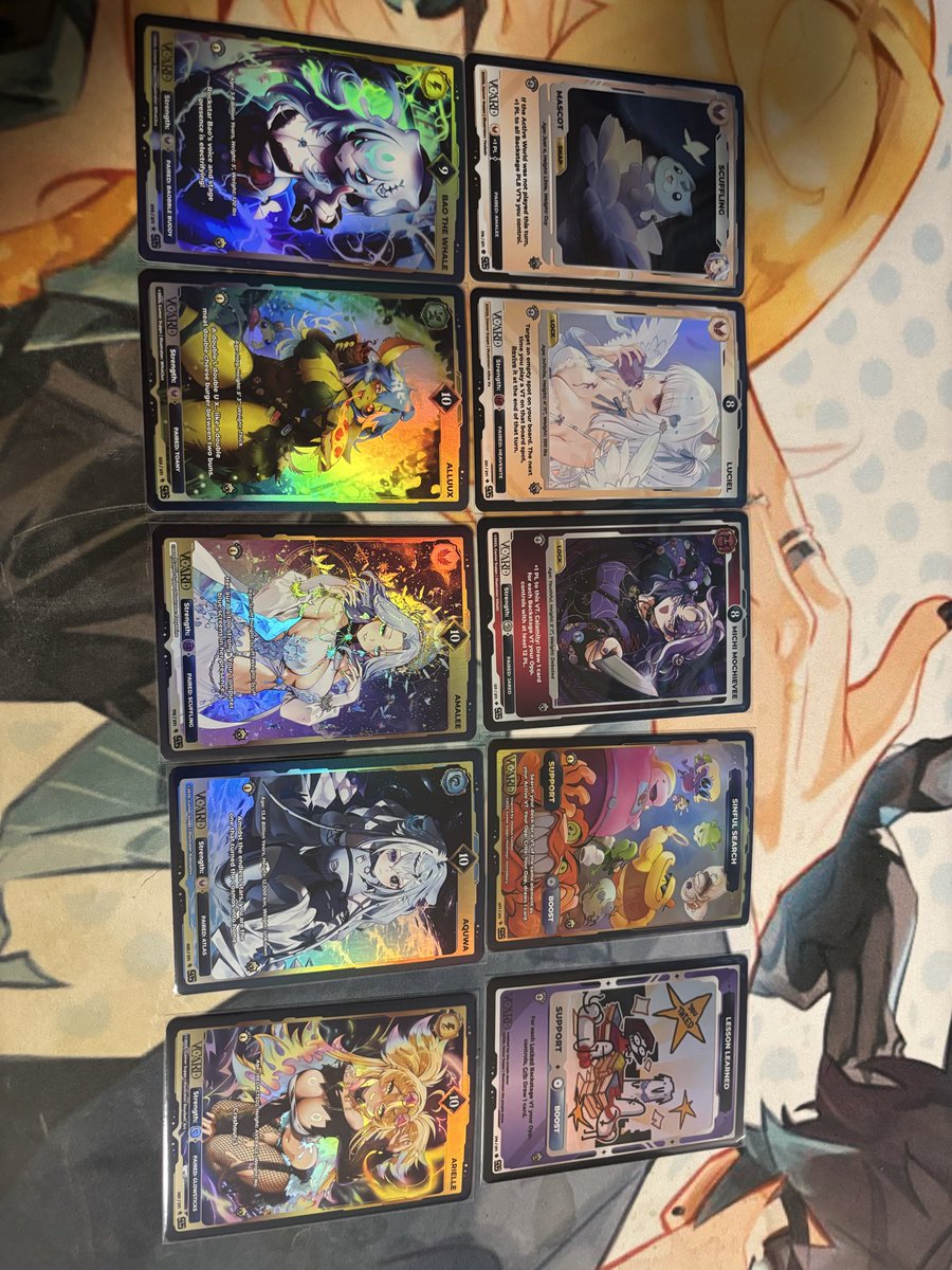 How rare are full holo packs in Vcards Divine Chaos?