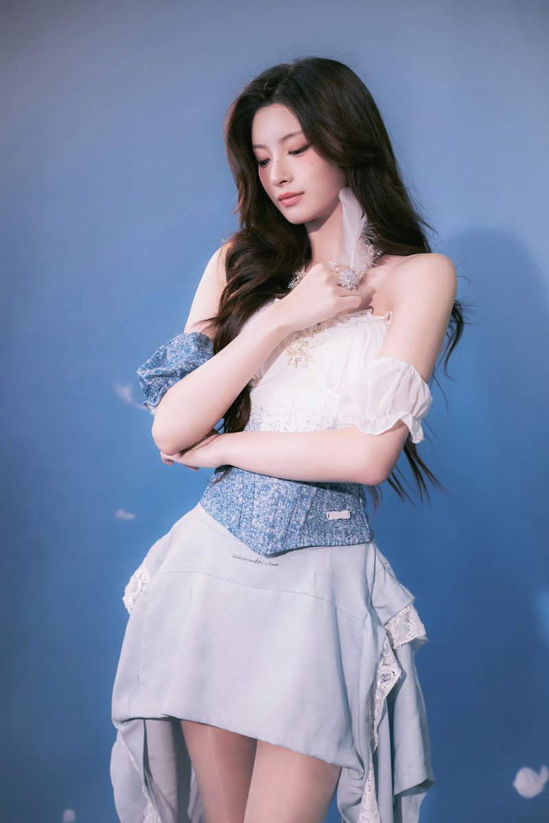 yiren pics tweet media