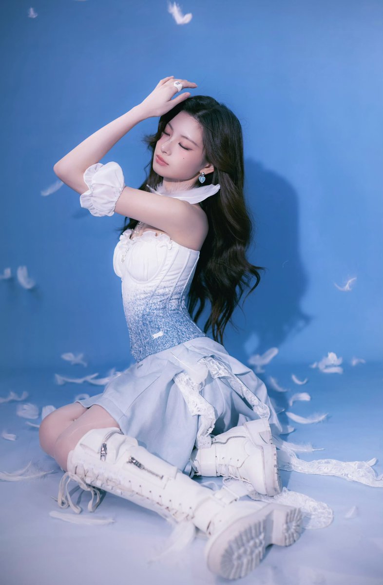 yiren pics tweet media