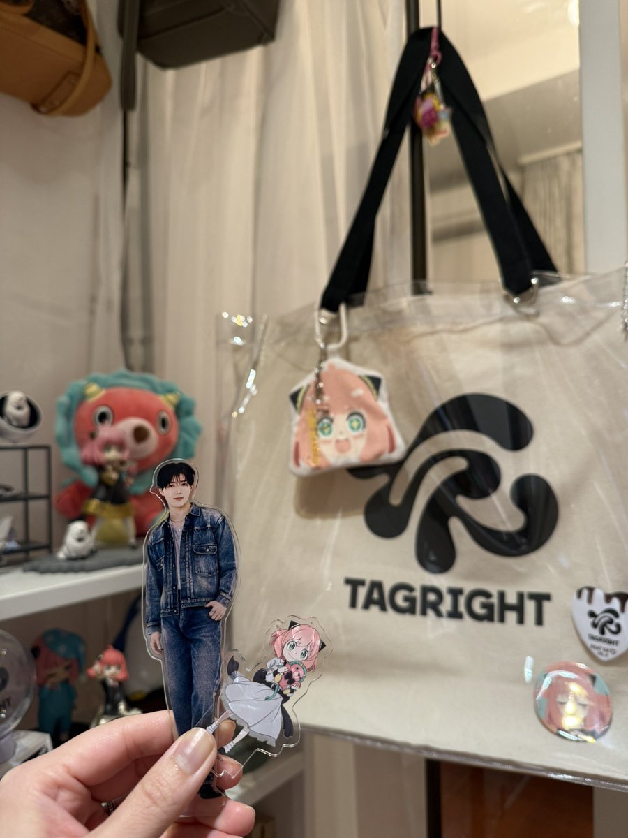 アニオタ、アイドル現場へ出動。

基本的に、いかなる時もソロ活なので明日このバッグを持って1人で挙動不審な人がいたら、私です🤫

※あ、そして家からアーニャのTシャツも着ていく予定🤣笑

#TAGRIGHT #西山智樹 #ELEVATE