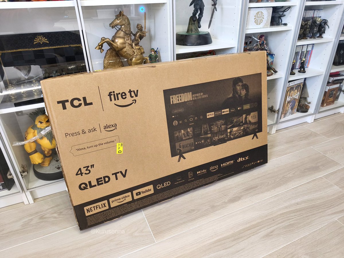 Kuru 👑 📚 - #Zelda40th ❤️💚💙 tweet media