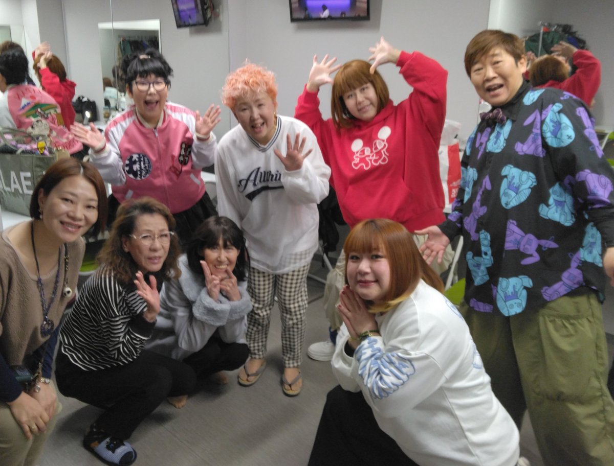 パピヨンズちよこ tweet media