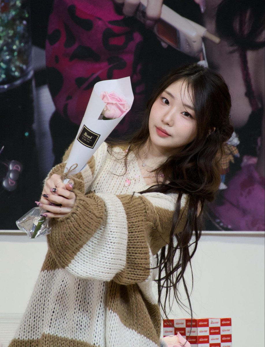 s24m's tweet photo. 260314 Yeojin applemusic Fansign

#여진 #YeoJin #Lv1 #Sugartalk #YeoJin_Lv1 #MUMW @YJ_officialtwt https://t.co/rbQYgA5hcE