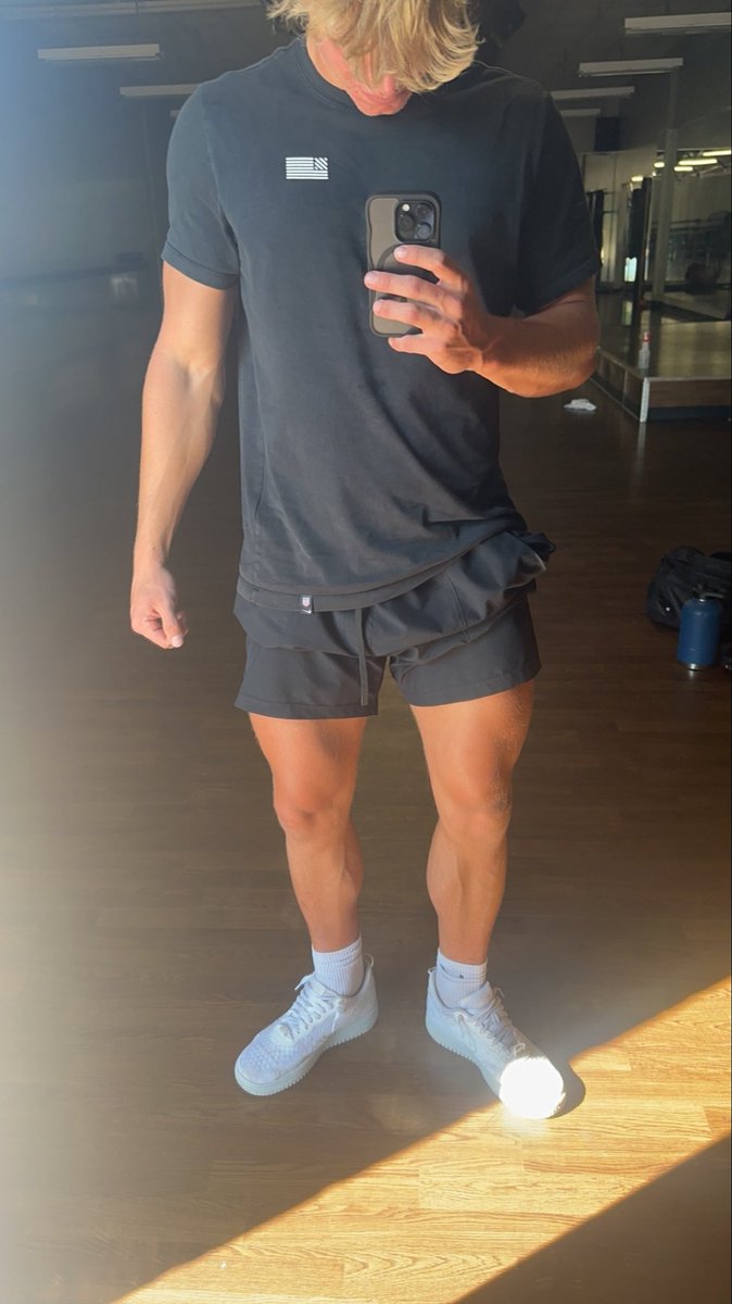 alphadunc's tweet photo. Where are yall pussy pay pigs at #findom #cashmaster https://t.co/RnKxJOWe65