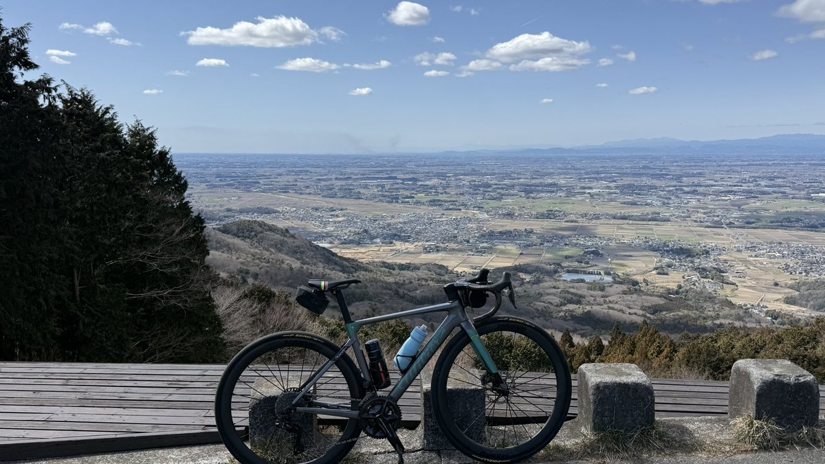 makotoayano's tweet photo. 明日のヒートキャラバンの撮影取材に向けてソロでルートをロケハン実走。筑波山域を走り尽くす104km/3,000mUPのエキップライドは超ハードだけどエモい道ばかりで最高だった。参加者の皆さんの健闘を祈ります。#heatcaravan https://t.co/BnsB5pAT38