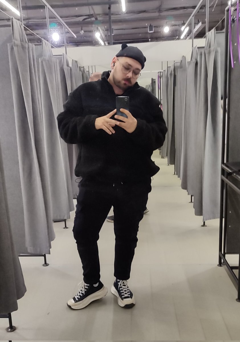 VusataRomashka tweet media