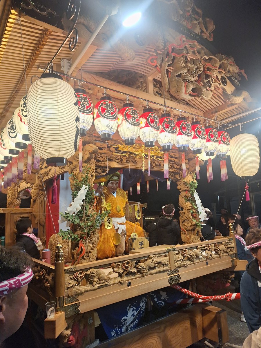 bourikidan9000's tweet photo. 3/14根岸ん屋台お披露目🏮
ｵﾒﾃﾞﾄｳｺ���ｻﾞｲﾏｽ🎉[見学] https://t.co/Mooc9AKKc5