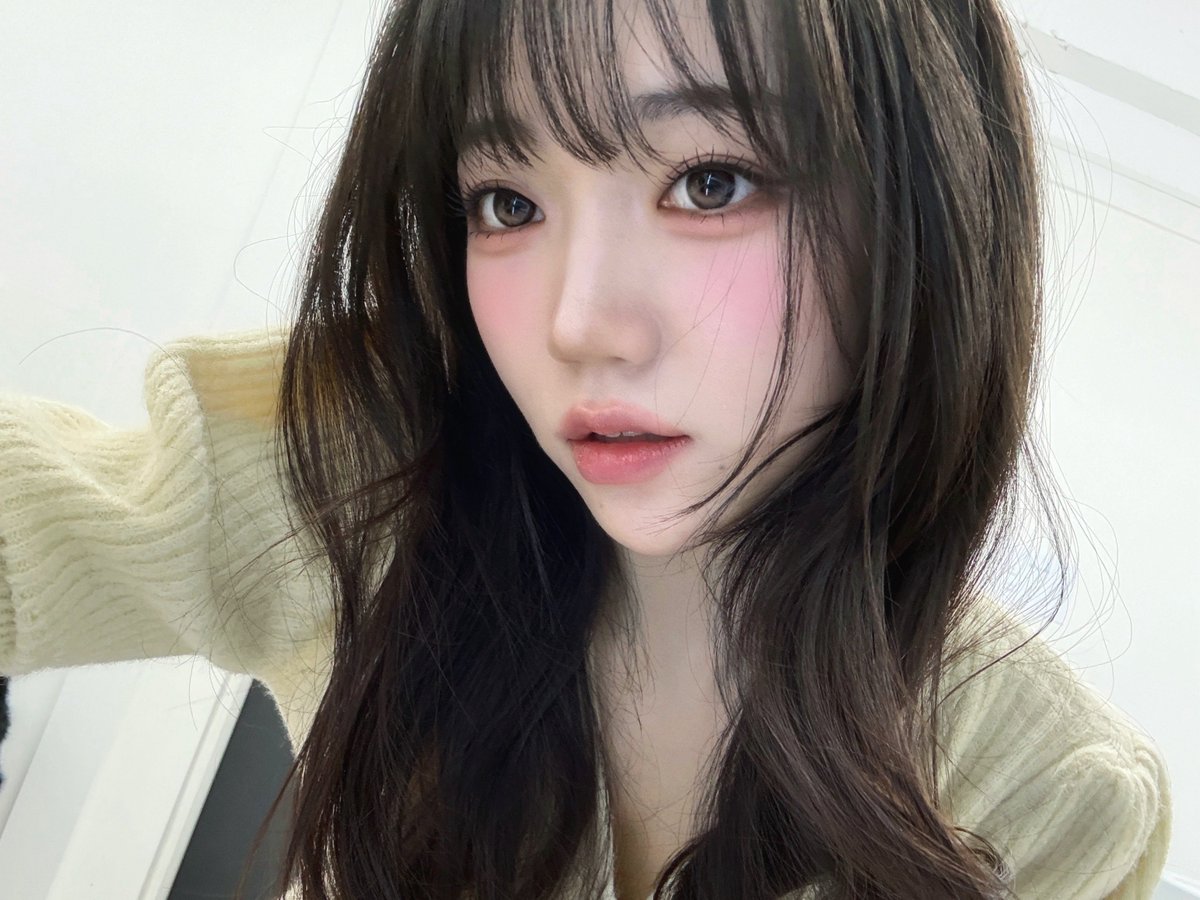 [260314]
#tripleS Shion COSMO Room update 🍞

#ShiOn #시온 #박시온 #シオン