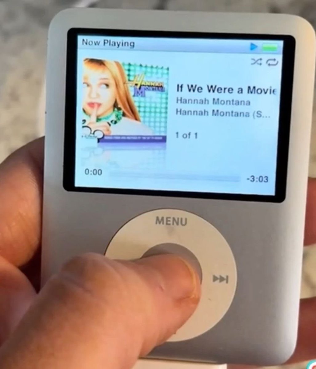 nostalgia tweet media