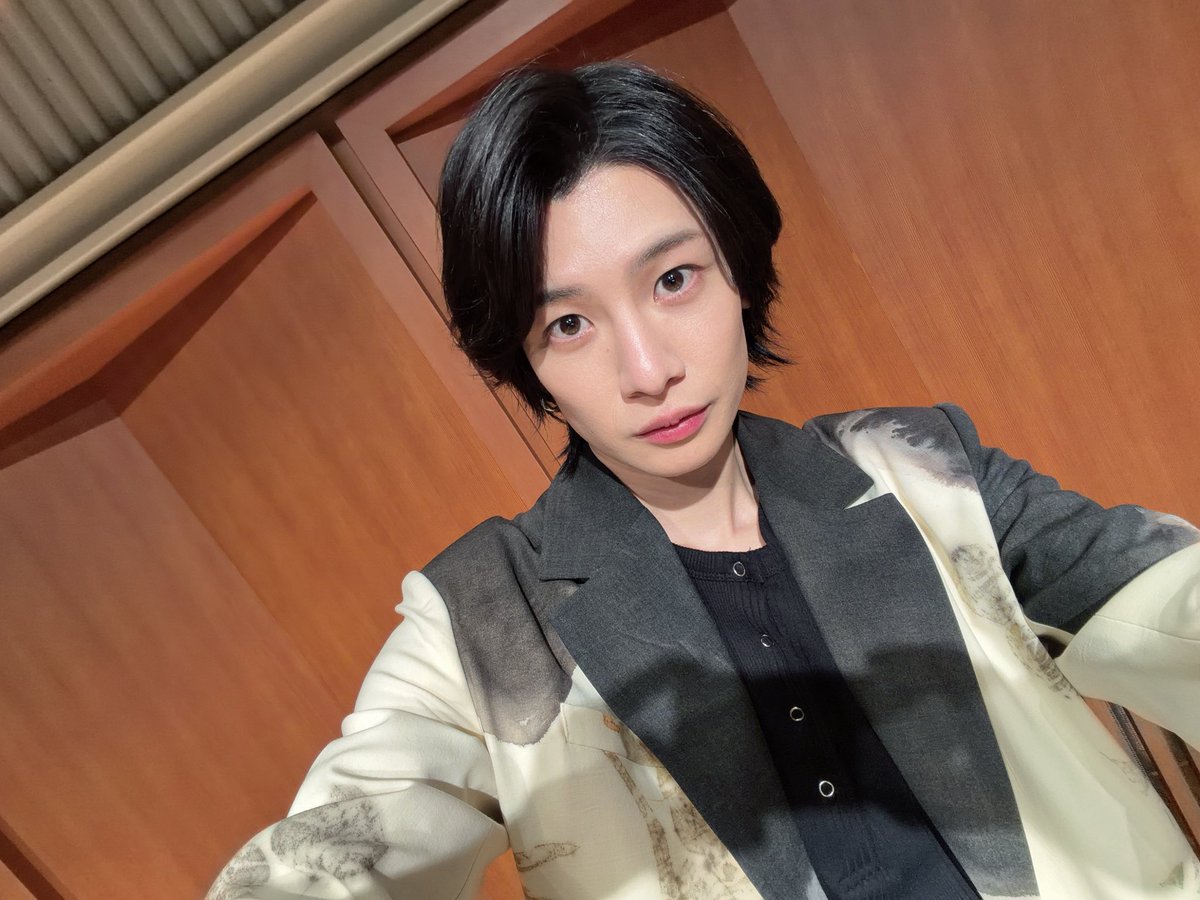 Yoshun_Kyoyama's tweet photo. KYOYAMA YOSHUN 32nd BIRTHDAY EVENT～30代をウマく駆け上がれ🐎～
in東京1部2部ご来場誠にありがとうございました！

みんなと会えて顔を見れてこんな幸せな機会を本当にありがとう。これからもみんなに沢山会えるようお仕事で恩返しします。覚悟しといてね。愛。

昇大、龍人来てくれてありがとう！ https://t.co/QpVf4eYJkD