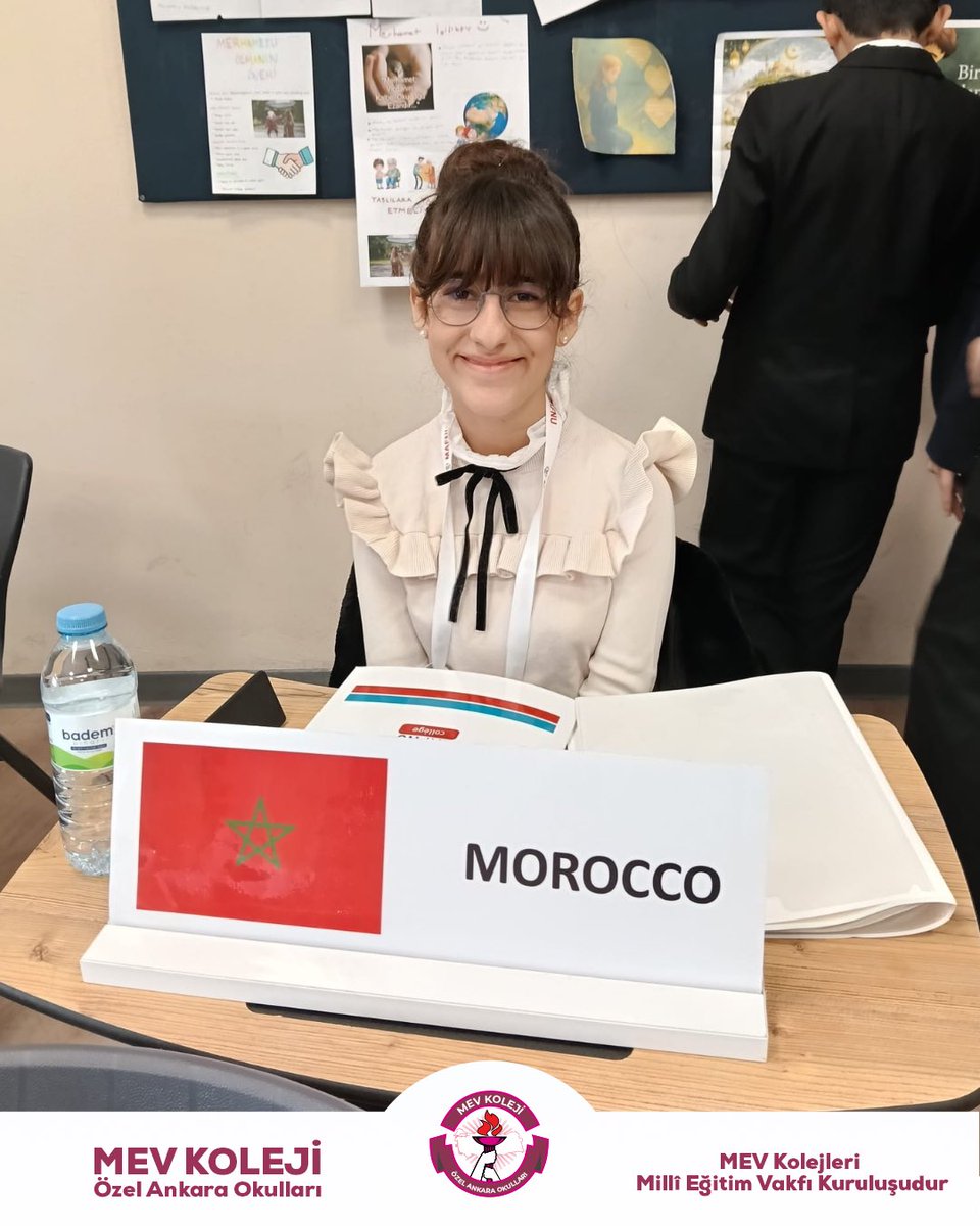 MEVKolejiAnkara's tweet photo. Geçen hafta düzenlenen JMUN Konferansında Üstün Delege Ödülünü alan öğrencimizi kutluyoruz. 🌟 Güçlü araştırma, etkili konuşma ve diplomasi becerileriyle okulumuzu başarıyla temsil etti. 👏🌍

#JMUN #OutstandingDelegate #ProudMoment 🎉 https://t.co/uuvo3OkhOE