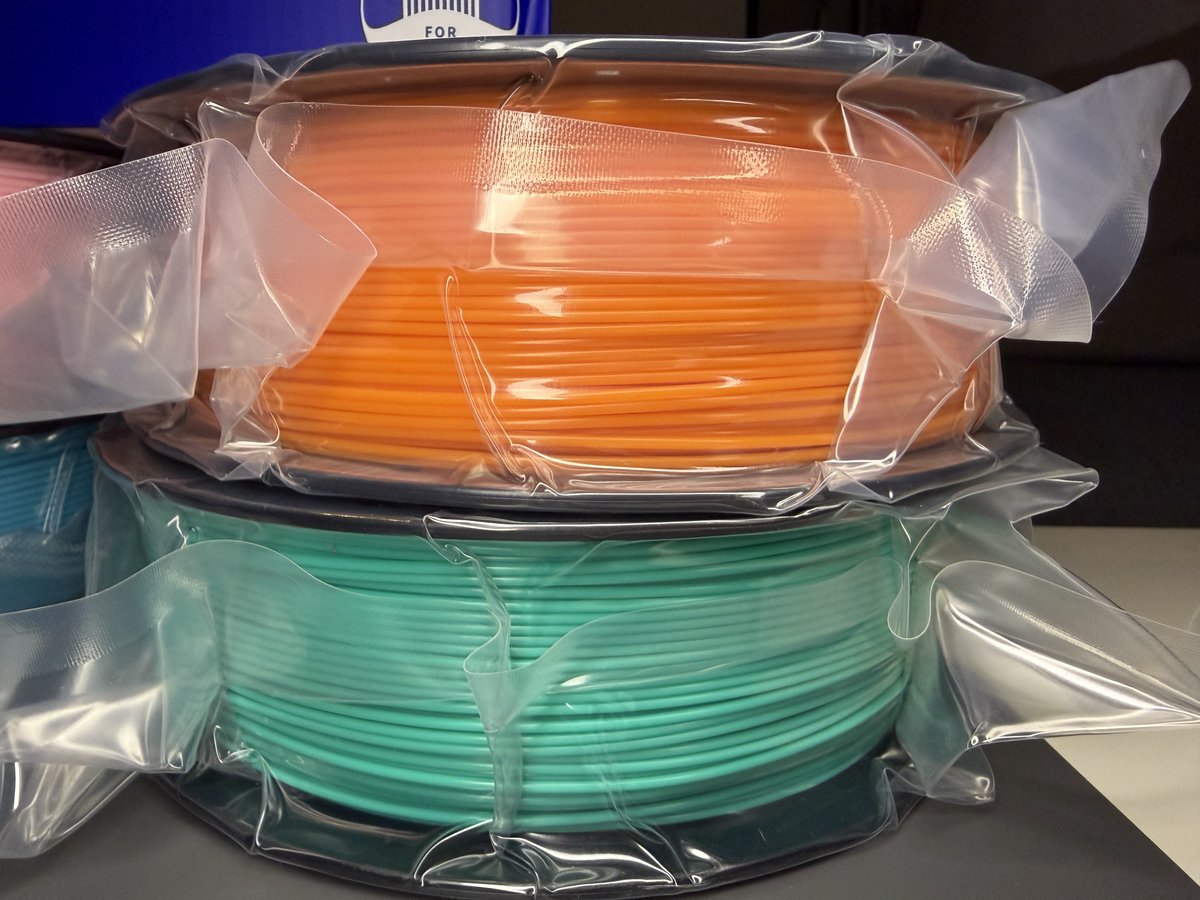 extrakaese's tweet image. Habe ein kleines Paket von @jayo_filament bekommen!

PLA+ Orange
PLA+ Minzgrün
PLA Meta Sakura Pink
PLA Meta Himmelblau

Und so gaaaanz langsam kann man doch anfangen Sachen für Ostern zu drucken, oder…?
#Werbung