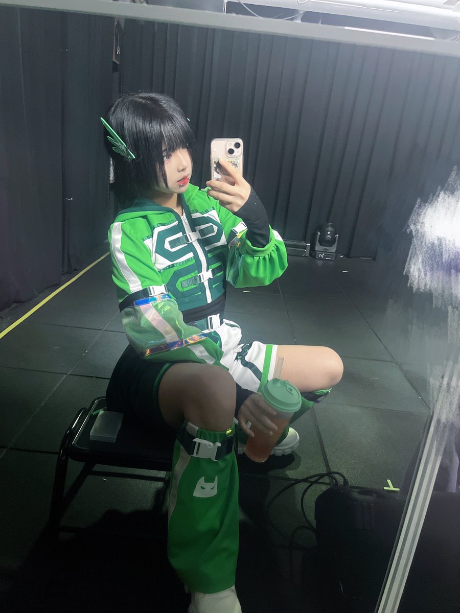 레오 レオ tweet media