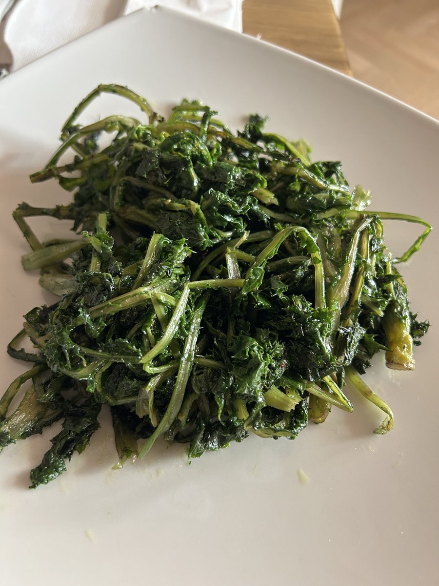 isotta_m's tweet image. Sivoni appena raccolti e subito in pentola!!

#Puglia