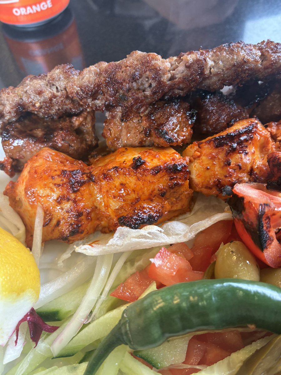 Niven and Lord Mac tweet media