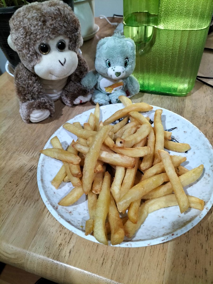 ChrisCsd1's tweet image. #Chips Oreo (left) &amp;amp; Sweetie, looking forward to a treat, some yummy chips, bought from a permanent stall in our local market. 😊