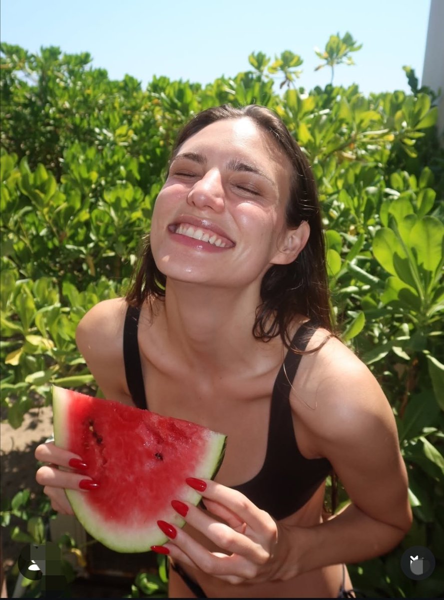 My celebrity crush 💯❤️ <a href="/macabeso/">Macabeso 🍰</a>