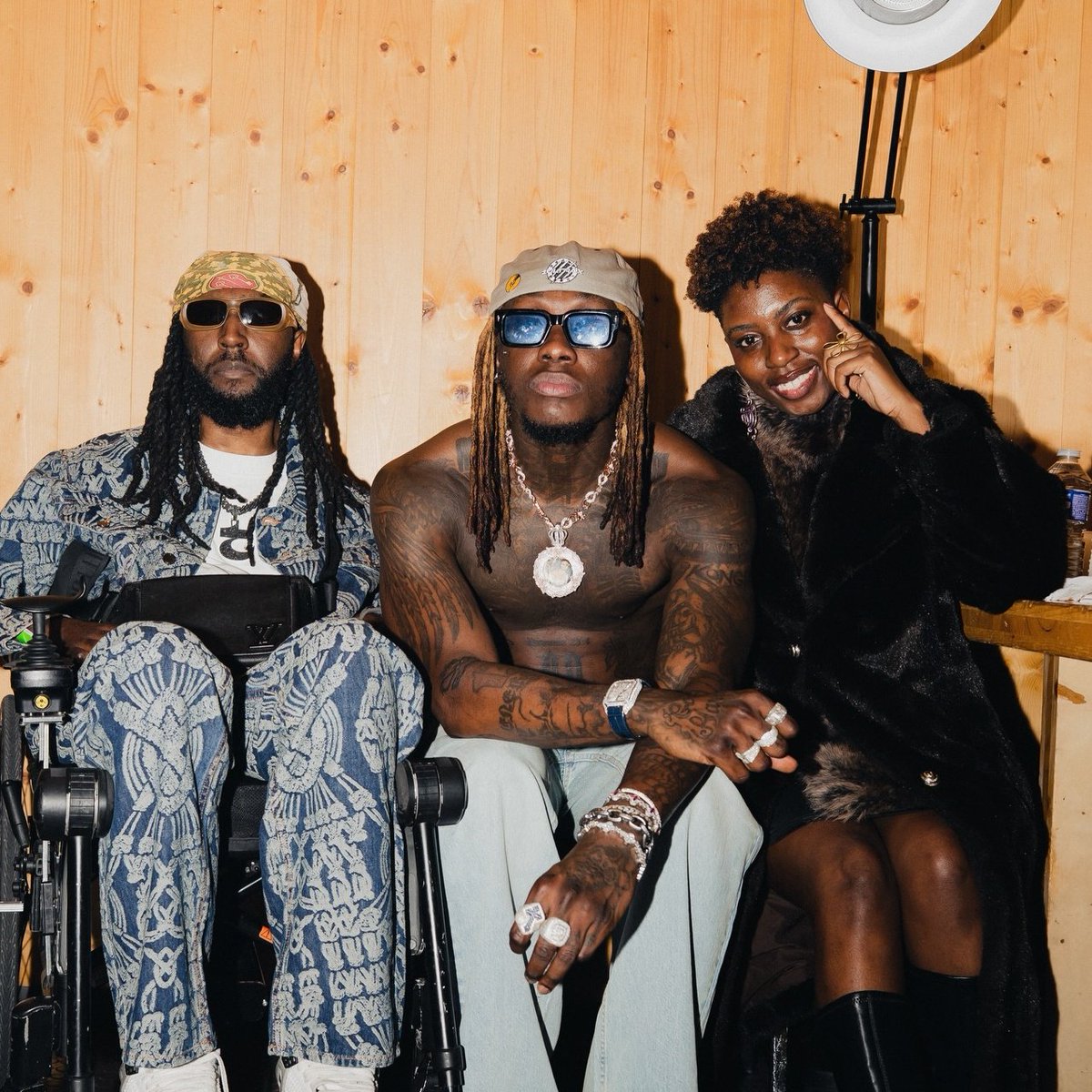 🚨 INCROYABLE !! 

ASAP JO EST SIGNÉ CHEZ TIEME MUSIC 😳