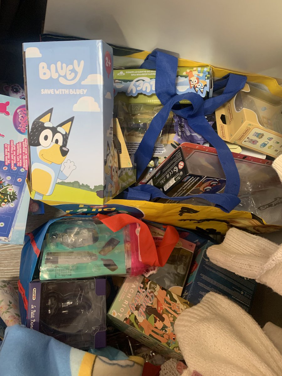 marinette ⚢ tweet media