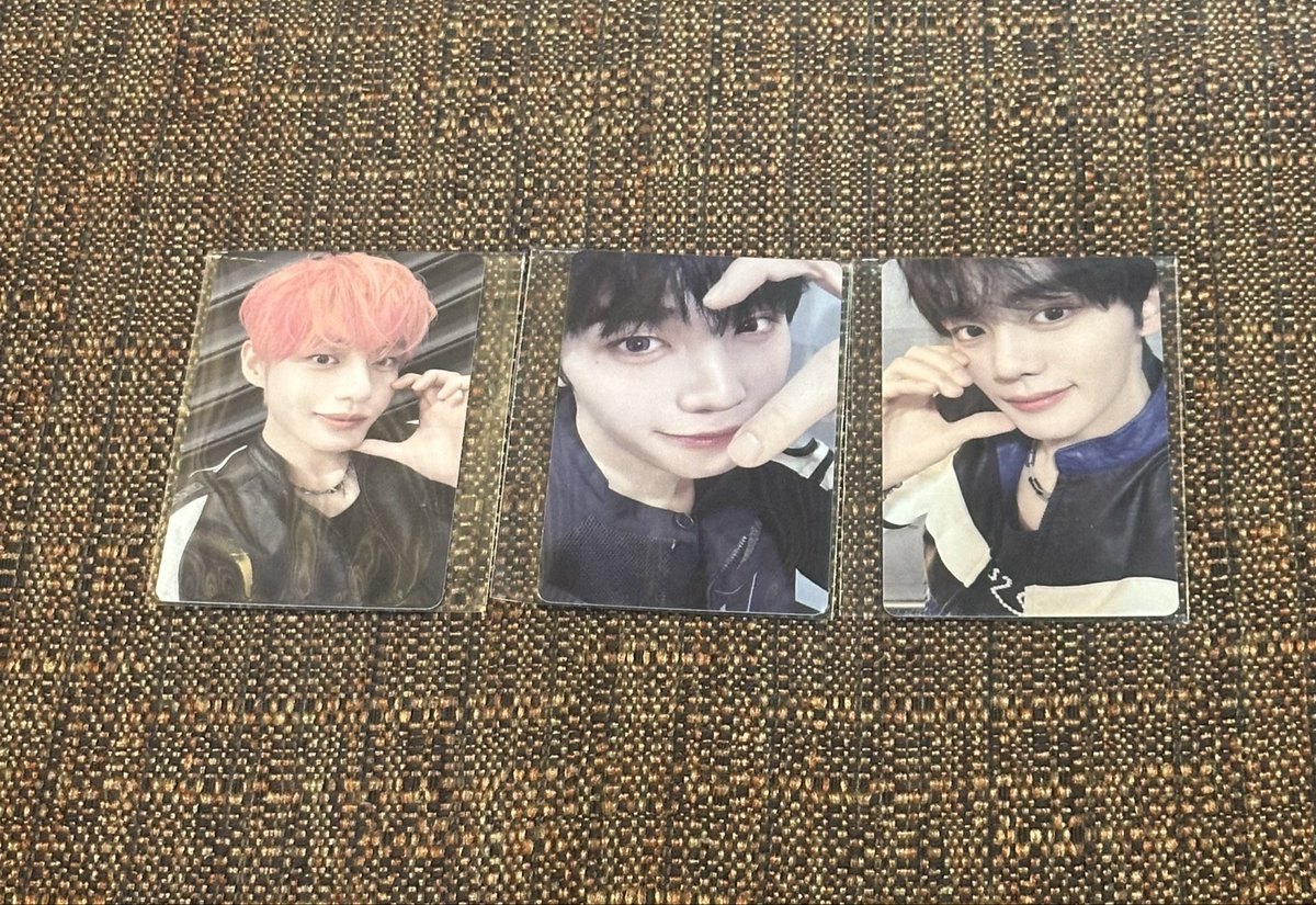 こおり tweet media