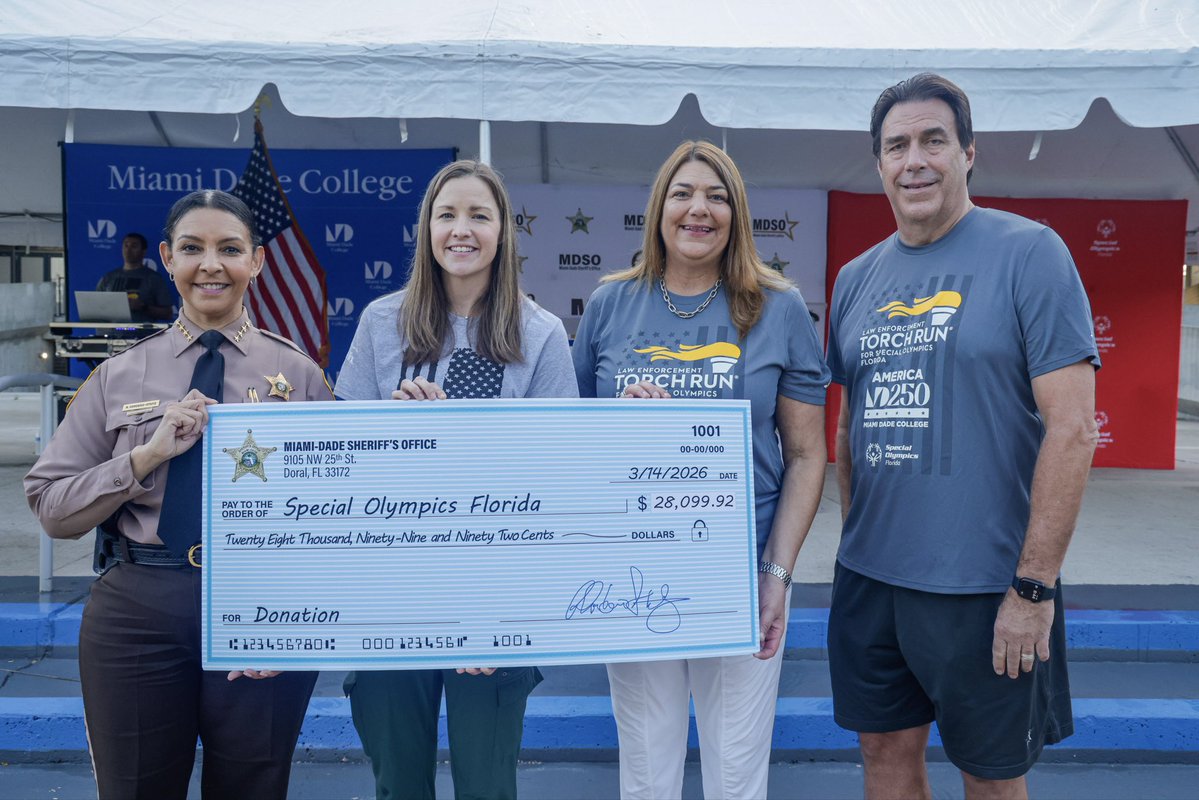 Miami Dade College tweet media