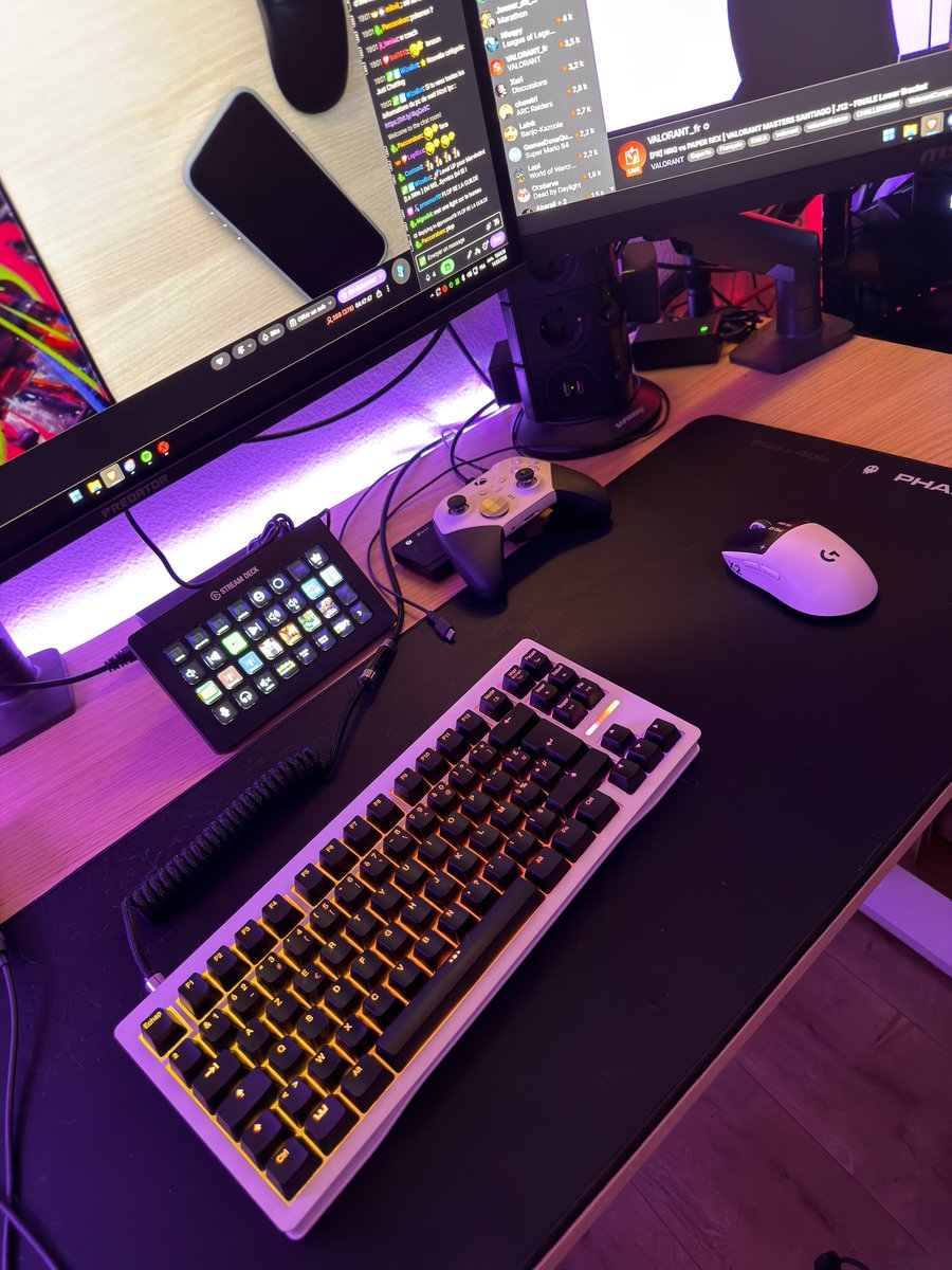 Fake 👽 tweet media