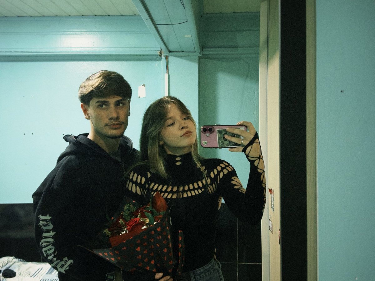 kkams__'s tweet photo. e vcs nada pt2 https://t.co/NtonxZLxFB