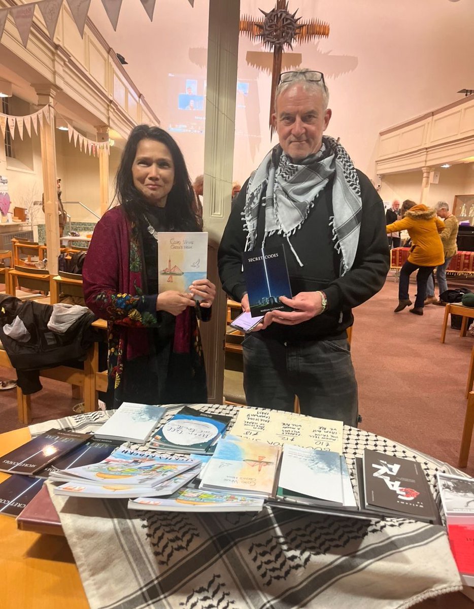 The Hands Up Project tweet media