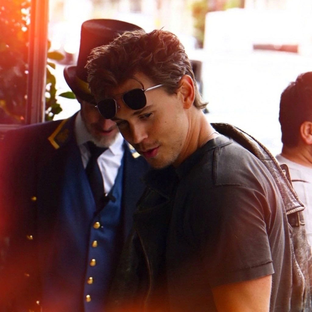 𝐒𝐓𝐎𝐑𝐌 tweet media