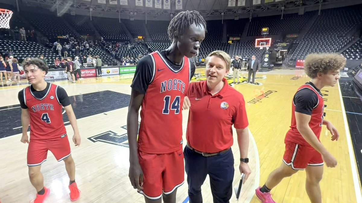 Sports in Kansas tweet media