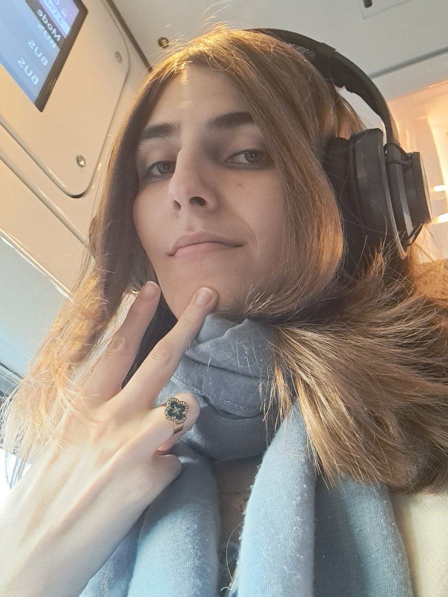 Torlaine tweet media