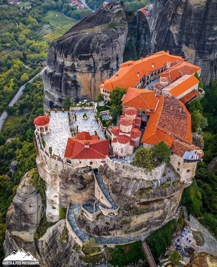 angelicaio81153's tweet image. Architectural masterpieces 

The Holy Trinity Monastery , Agia Triada   , Meteora Thessaly Greece Built 15th Century 

The Holy Trinity Monastery , Agia Triada  is one of the most famous monasteries of  Meteora , Thessaly Greece 
 #aerial #photography #architecture #Monastery