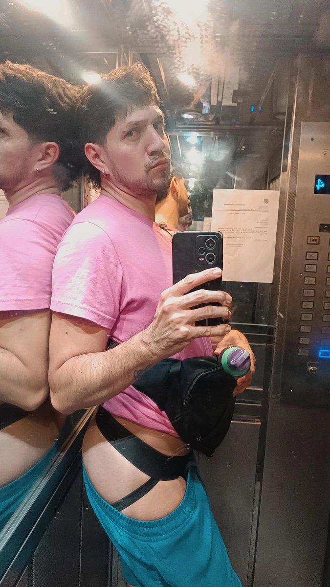 Juanjo_morev's tweet photo. Laburar así ...se puede? @UnderwearNbulge @REALUNDIES @volumesmarcando #suspensor #jockstrap #thickass https://t.co/4NaYbyvN4G