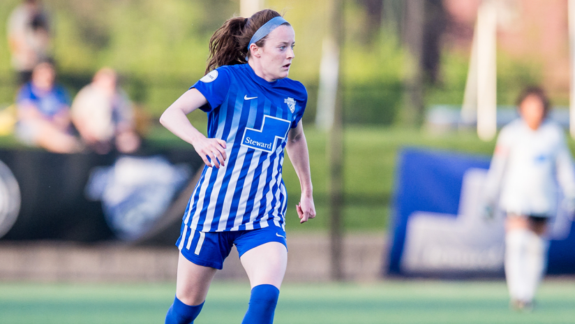 WomensGameMIB's tweet photo. Today’s matchup between Gotham and the Legacy echoes the final pro women’s soccer match in Boston when the Breakers hosted Sky Blue FC in 2017.

Three former Breakers are now on Gotham: Midge Purce, Rose Lavelle, and Katie Lampson 🔄 https://t.co/izN7EDW67r