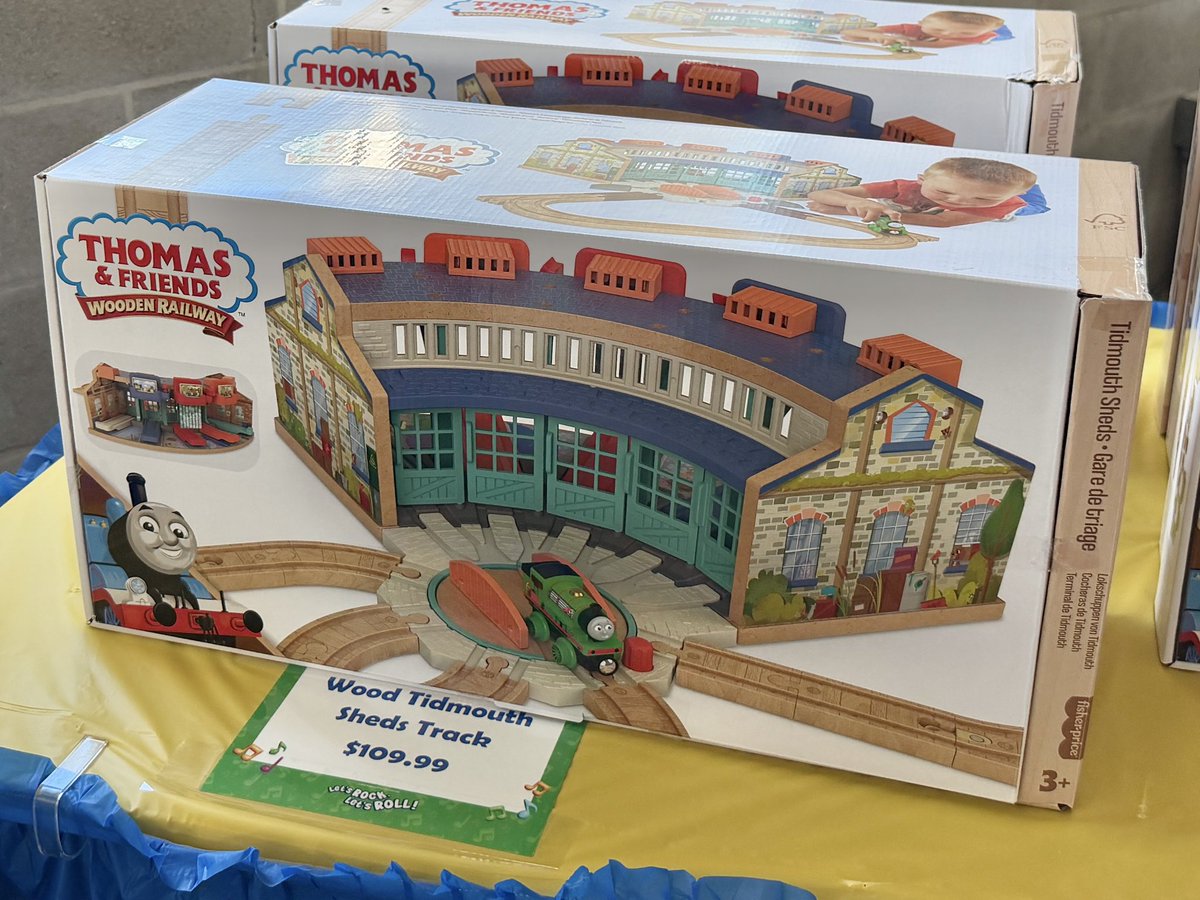 ThomasWoodenRailway tweet media