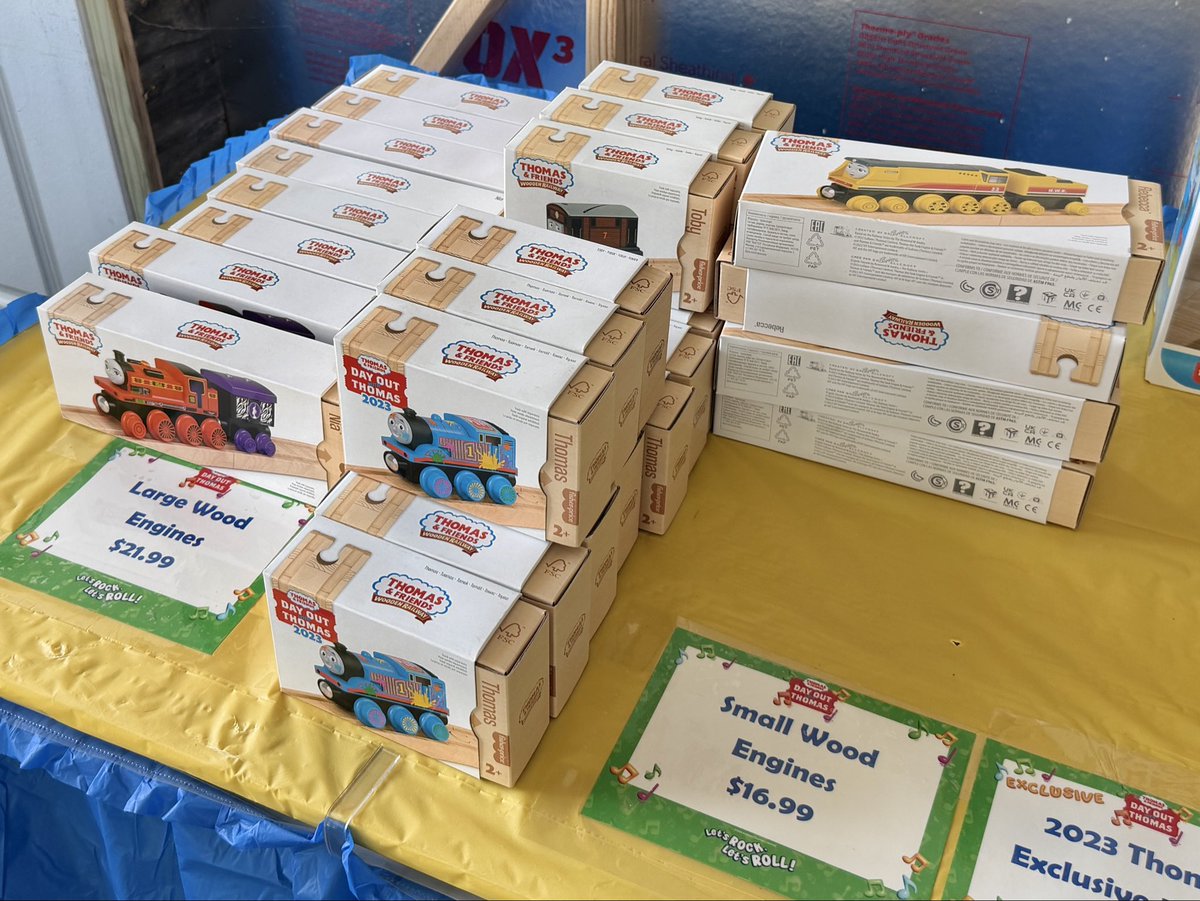 ThomasWoodenRailway tweet media