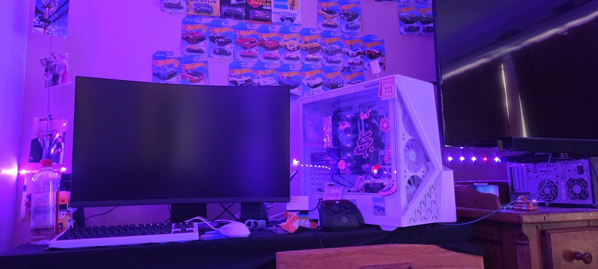 Hizzy📷Inc tweet media