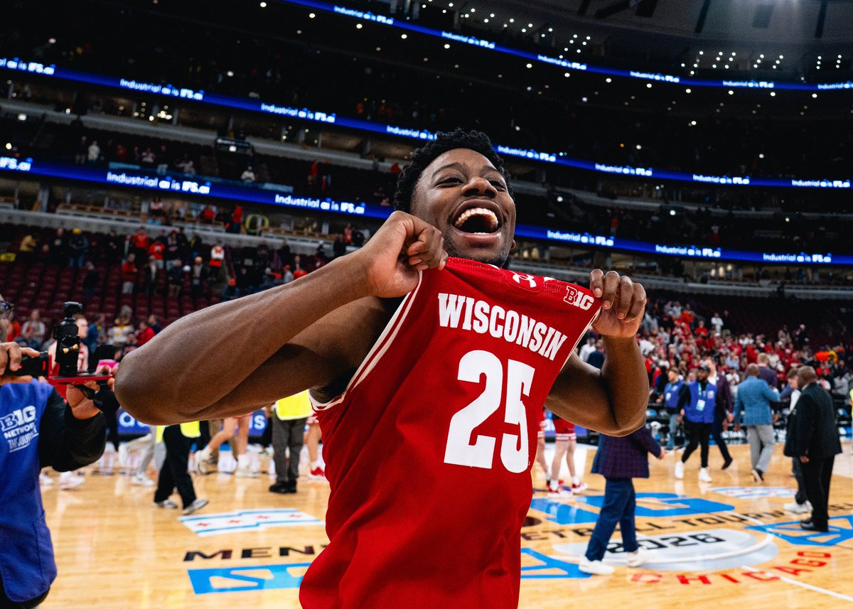 UW Stats & Info tweet media