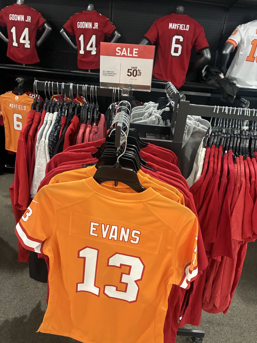 Selmon off the Edge tweet media